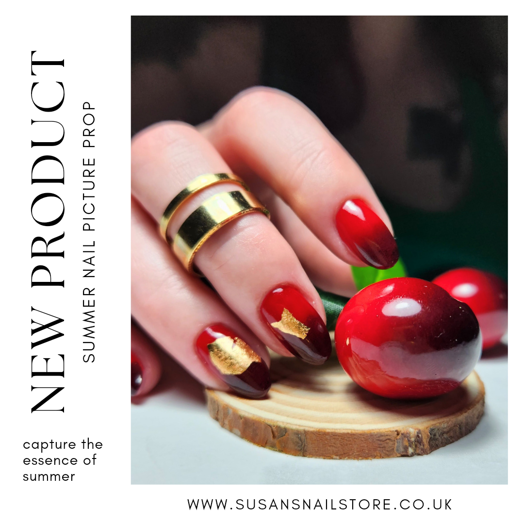 Summer Nail Picture Prop: Wooden Tree Slice