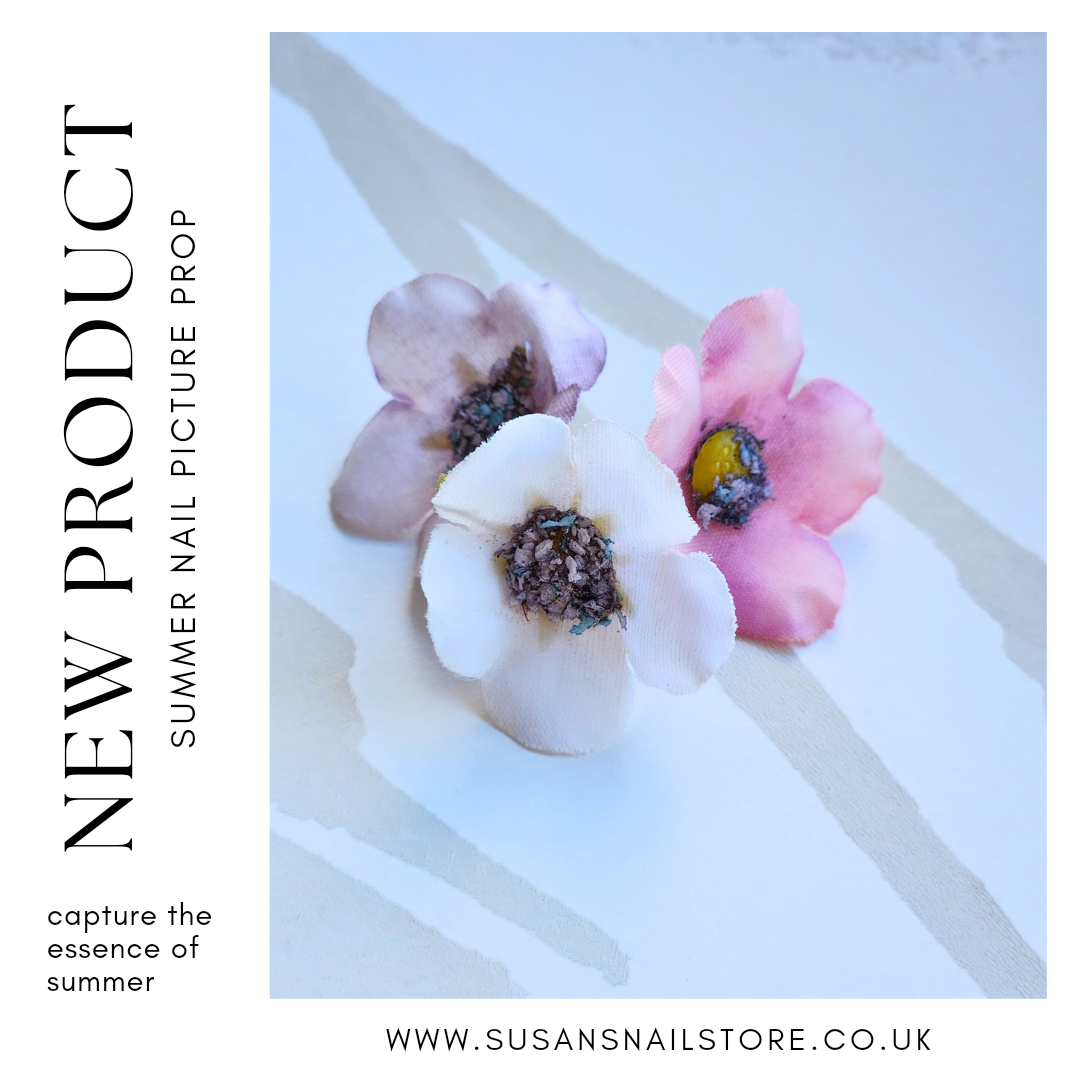 Summer Nail Picture Prop: Pastel Flower heads